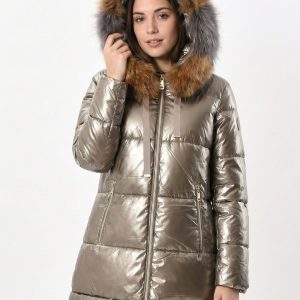 Abrigo acolchado largo metalizado con pelo natural