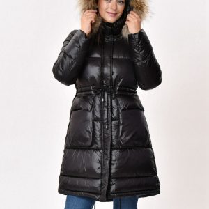 Parka acolchada con capucha y bolsillos